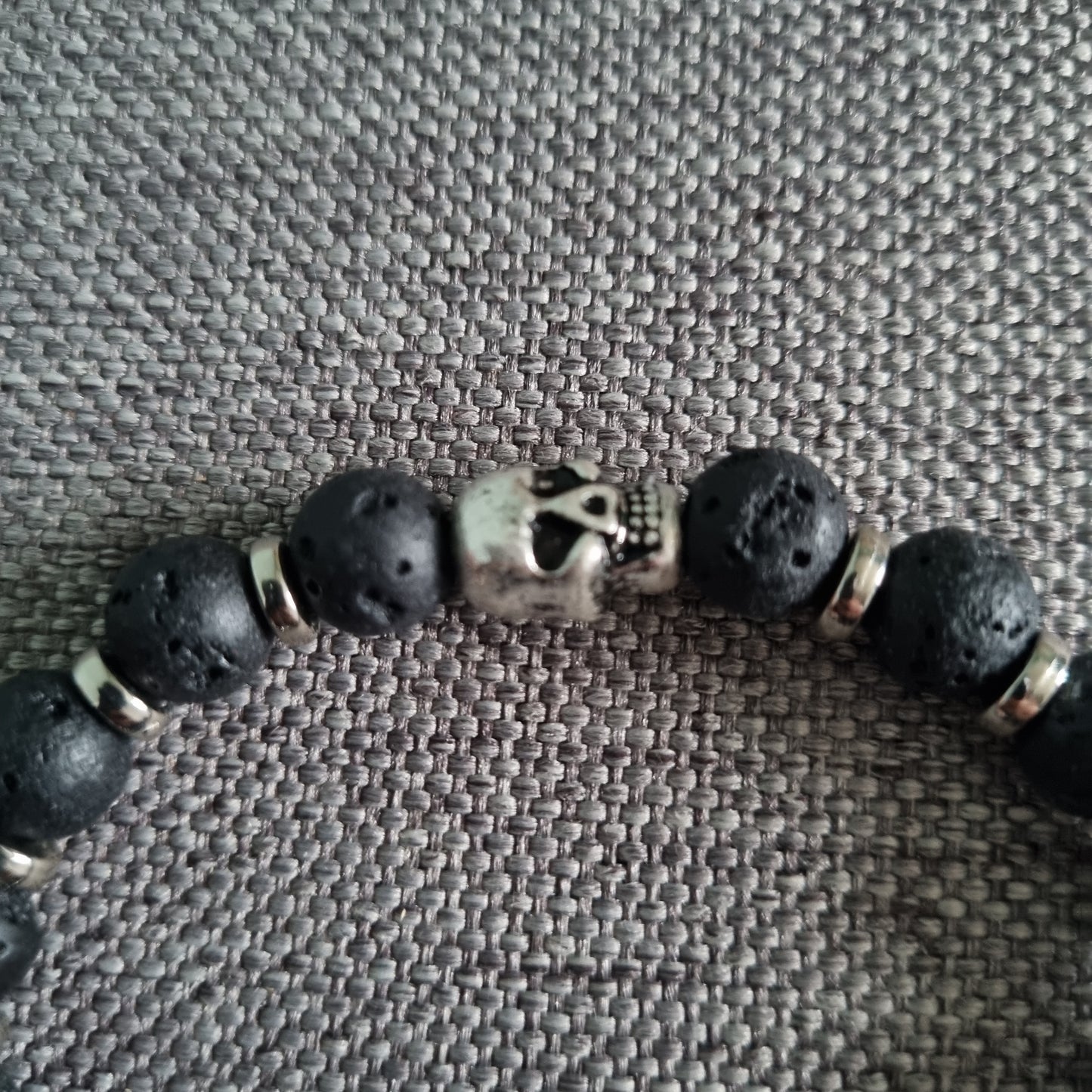 Bracelet homme en perles de lave et acier JACK