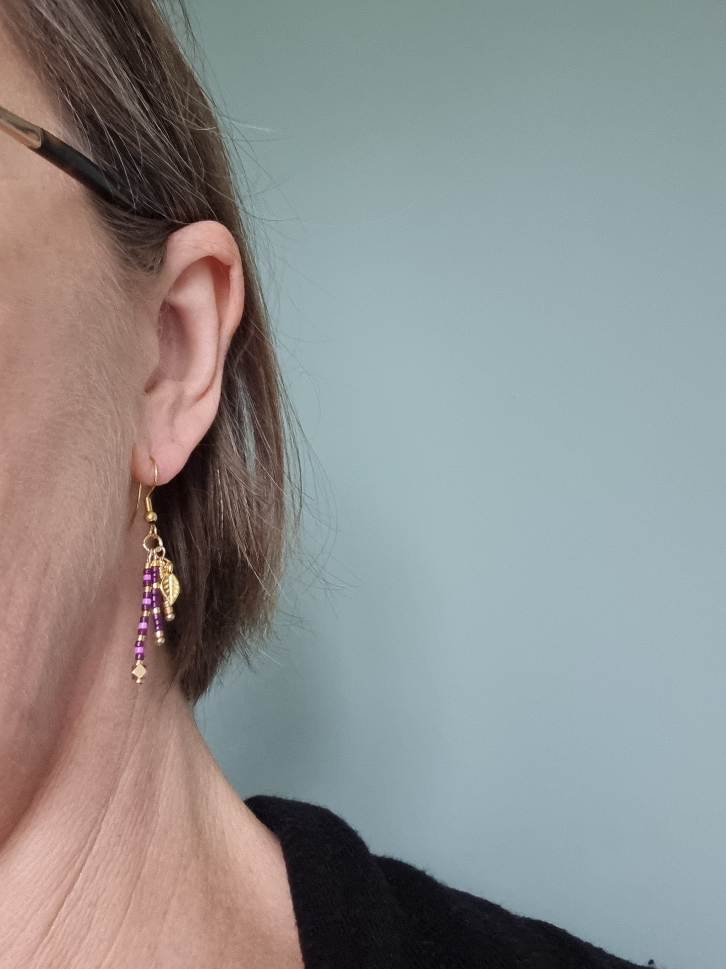 Boucles d'oreilles pendantes perles dorées CHARLOTTE