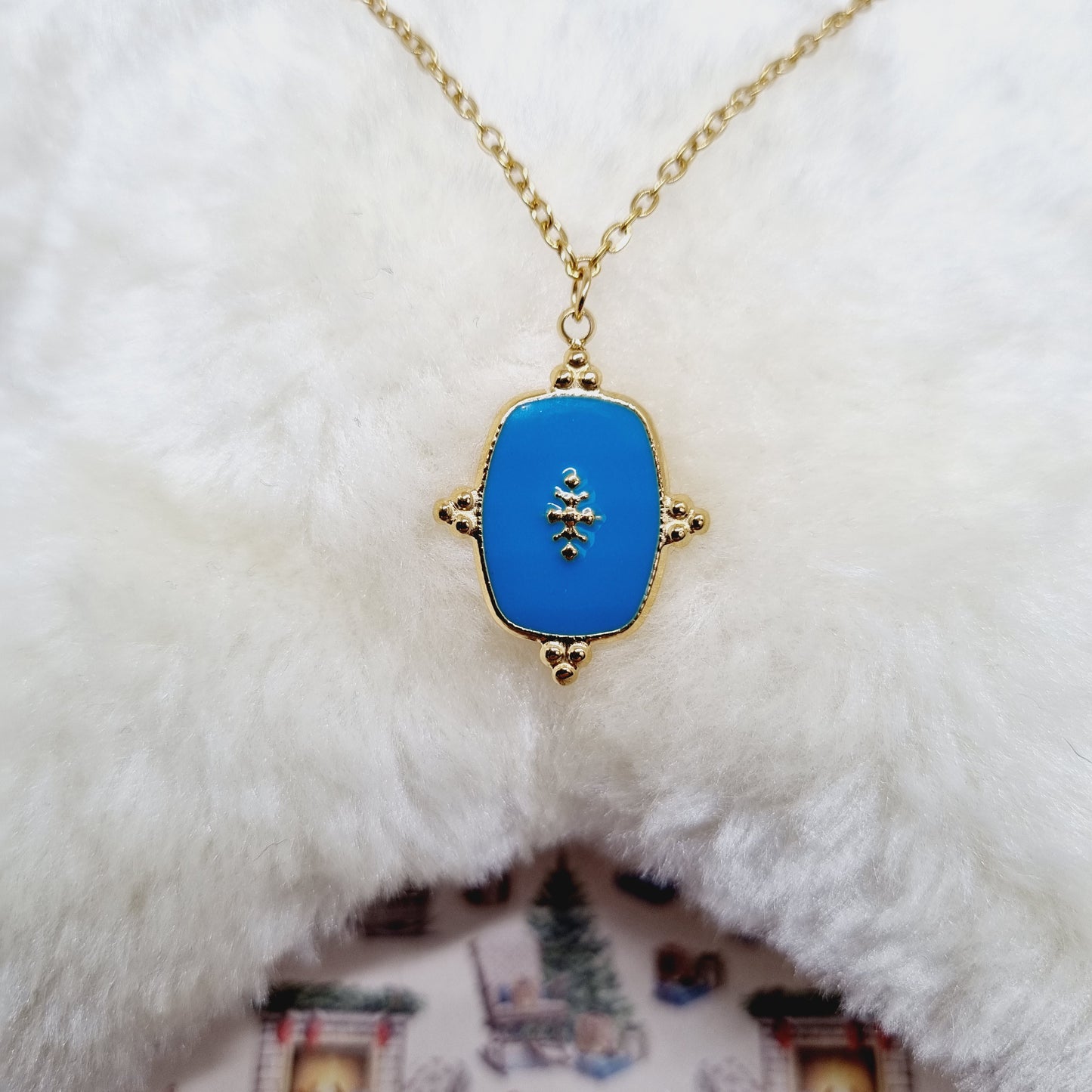 Collier acier doré avec pendentif BERENICE