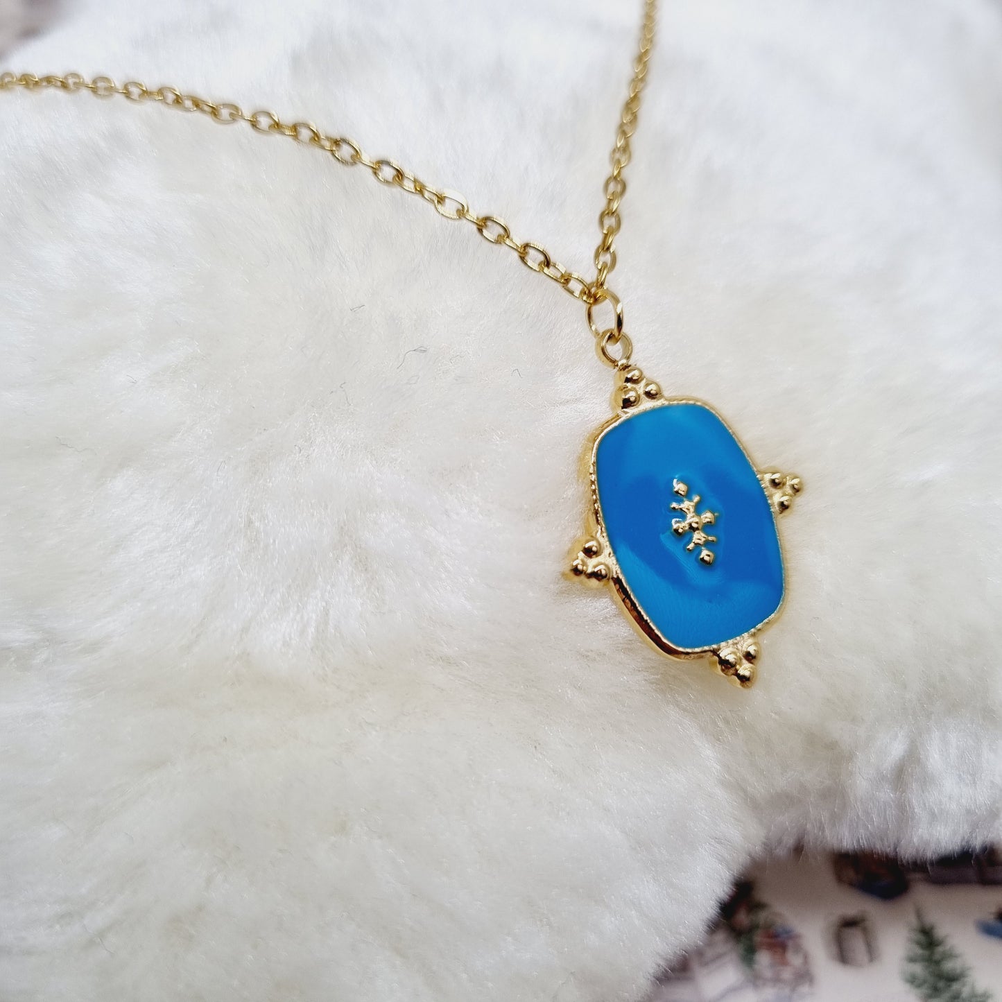 Collier acier doré avec pendentif BERENICE