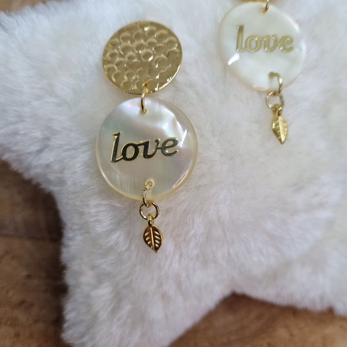 Clips d'oreilles plaqué or et nacre DARLING