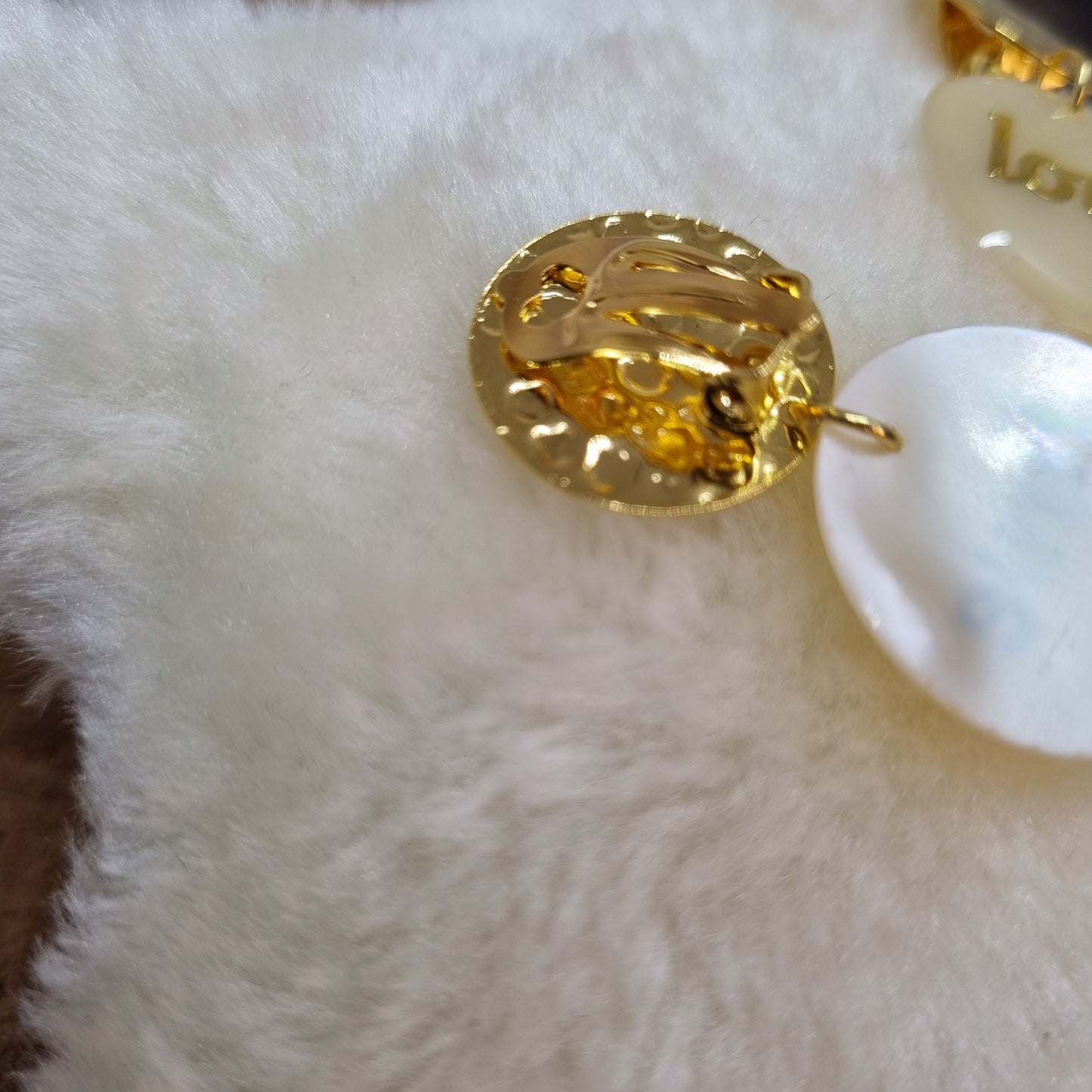 Clips d'oreilles plaqué or et nacre DARLING