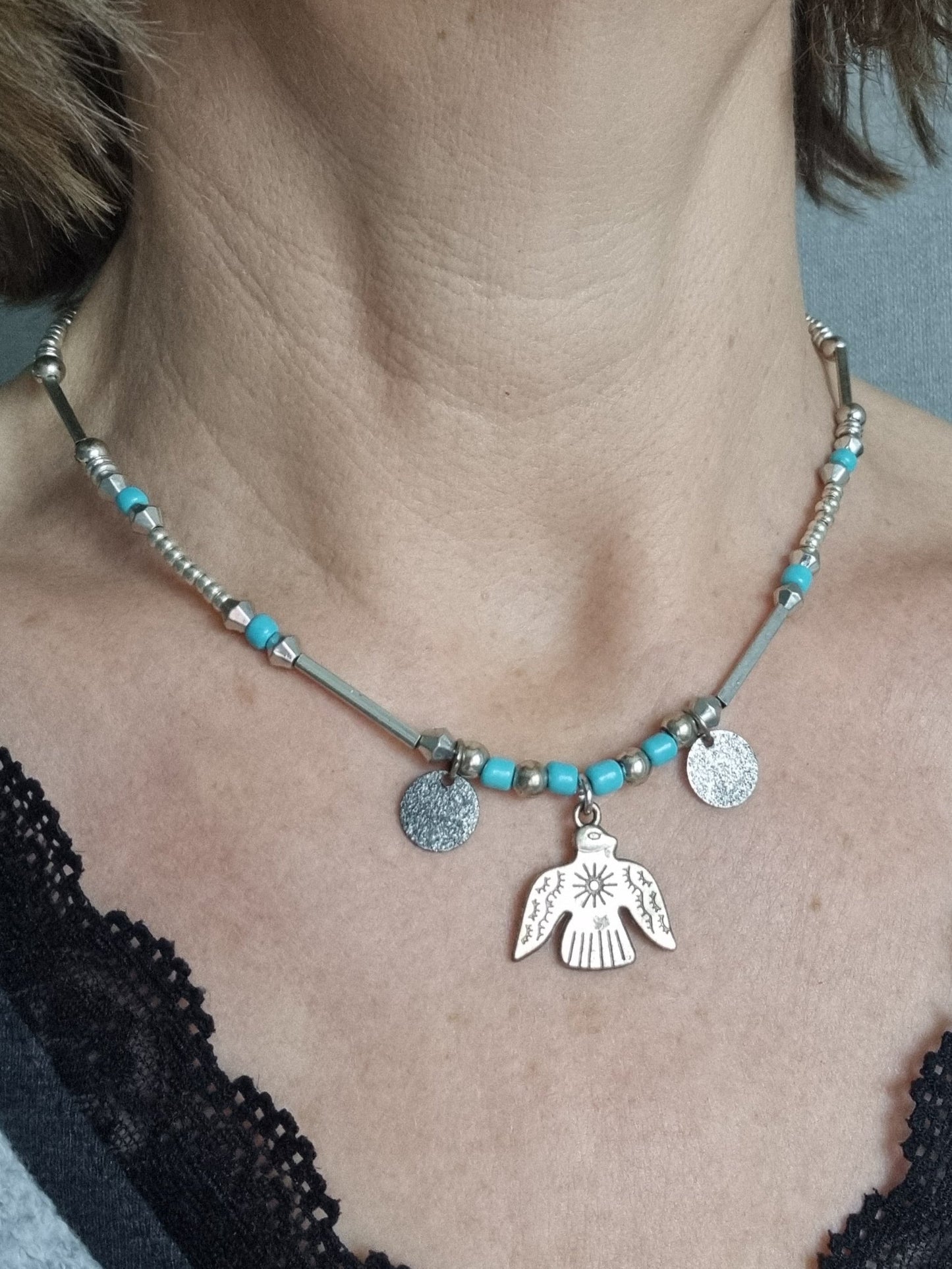 Collier femme perles argent turquoise oiseau Sora