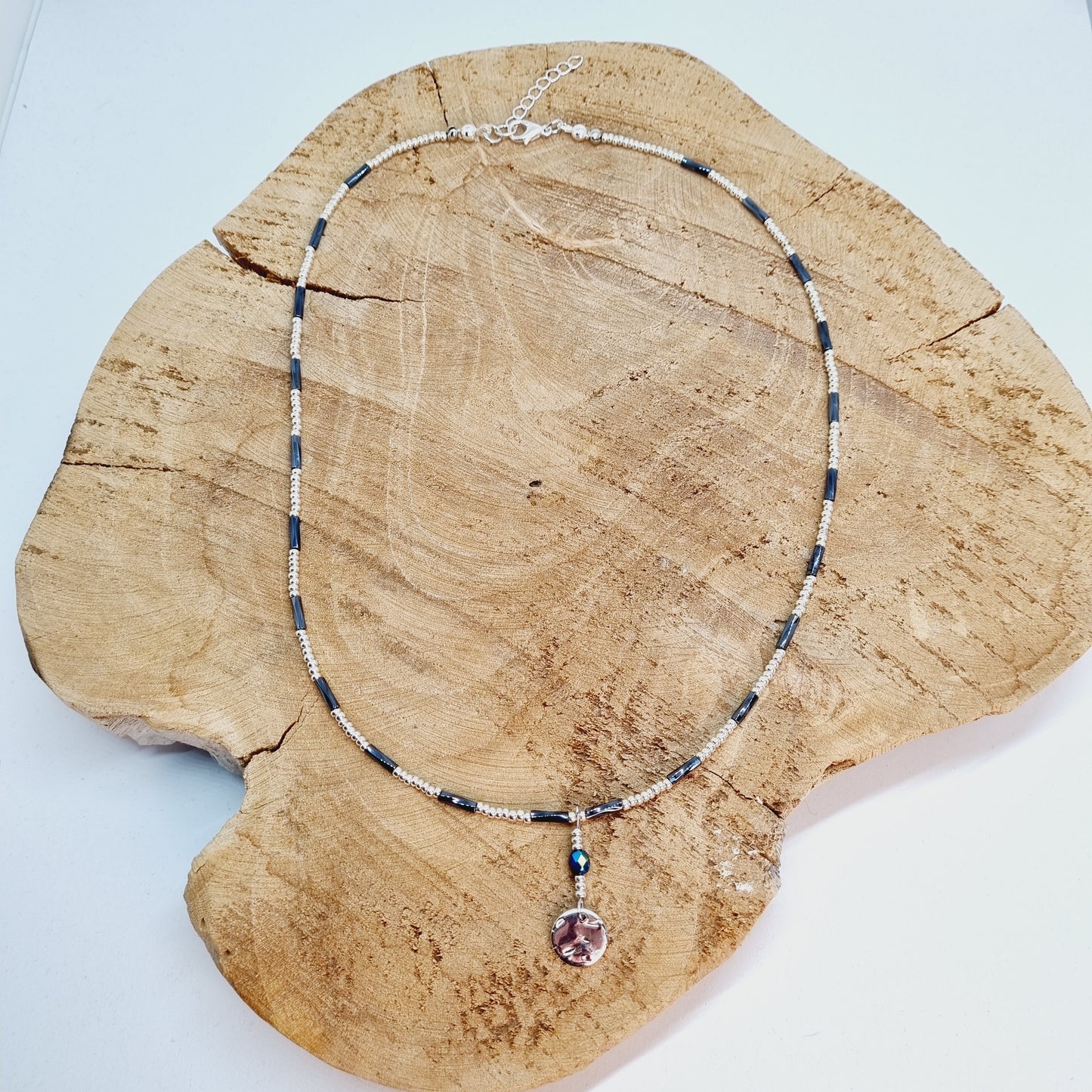 Collier perles rocaille argent et hématite GIGI