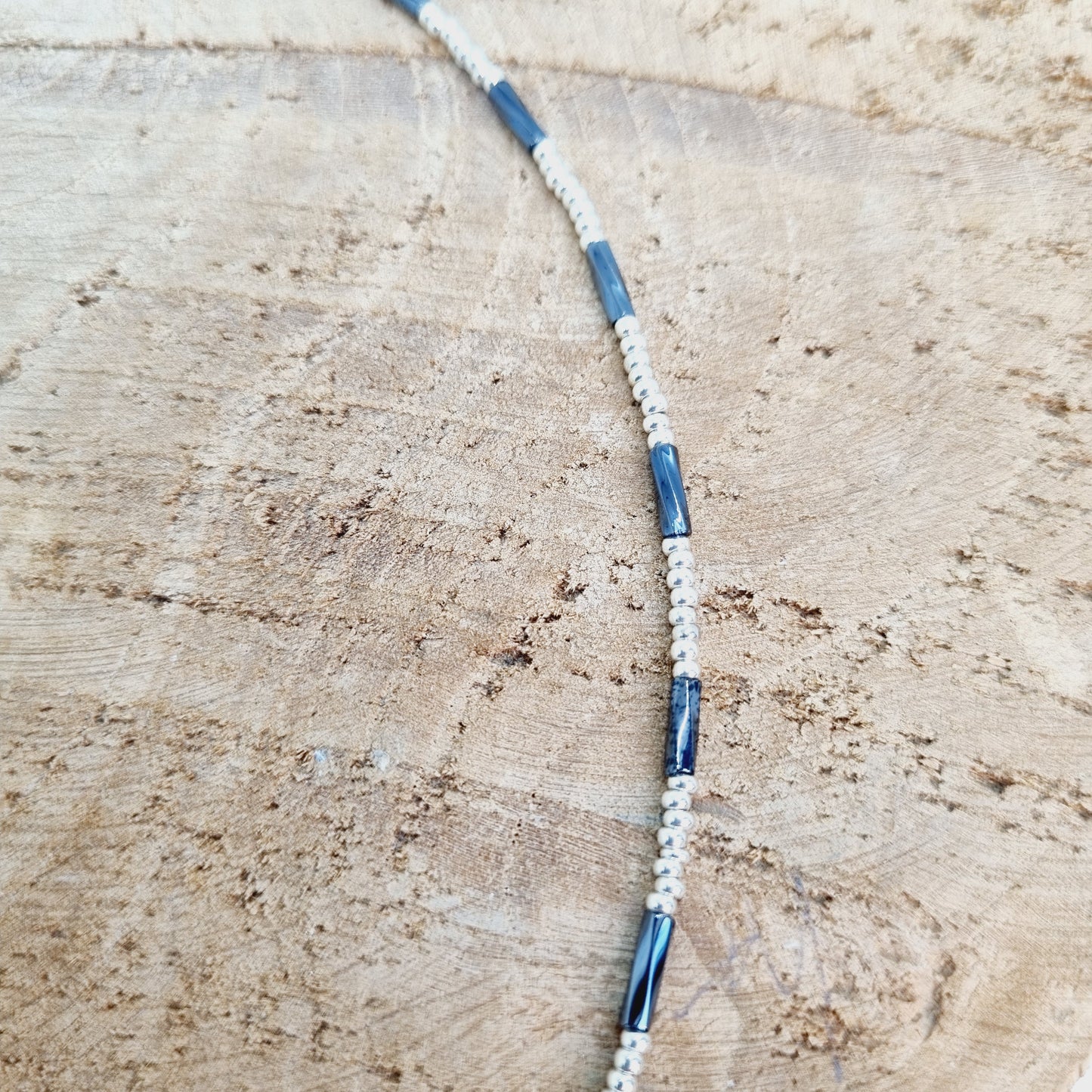 Collier perles rocaille argent et hématite GIGI