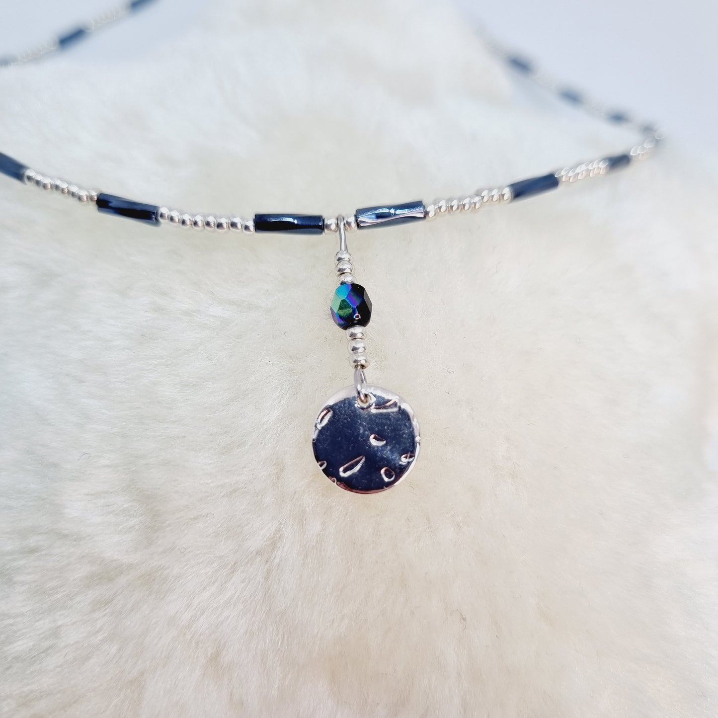 Collier perles rocaille argent et hématite GIGI
