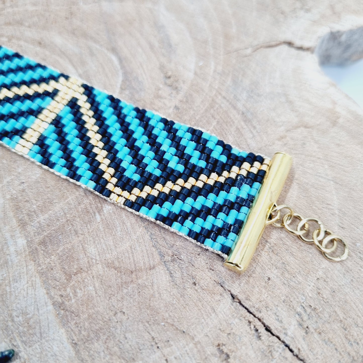 Bracelet manchette perles tissées Nova blue