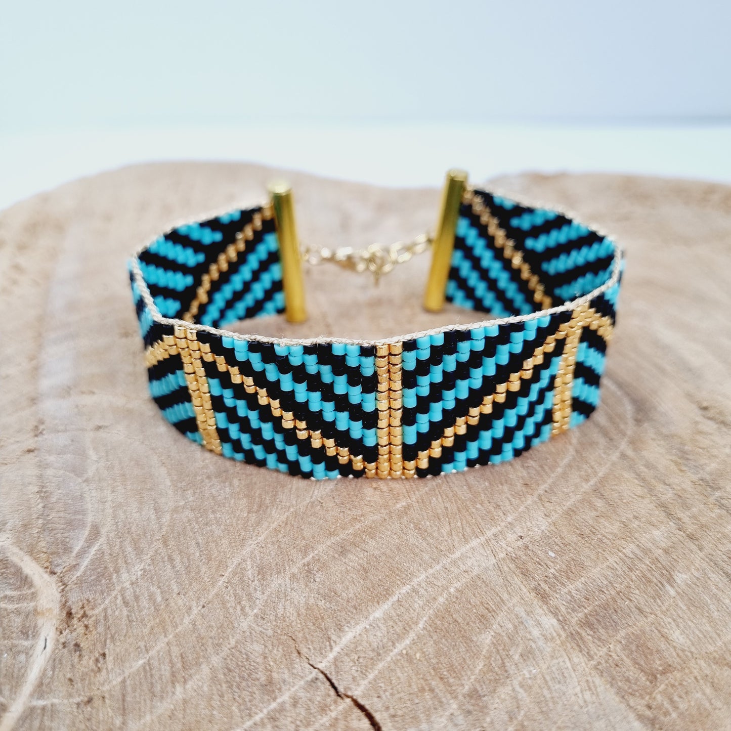 Bracelet manchette perles tissées Nova blue