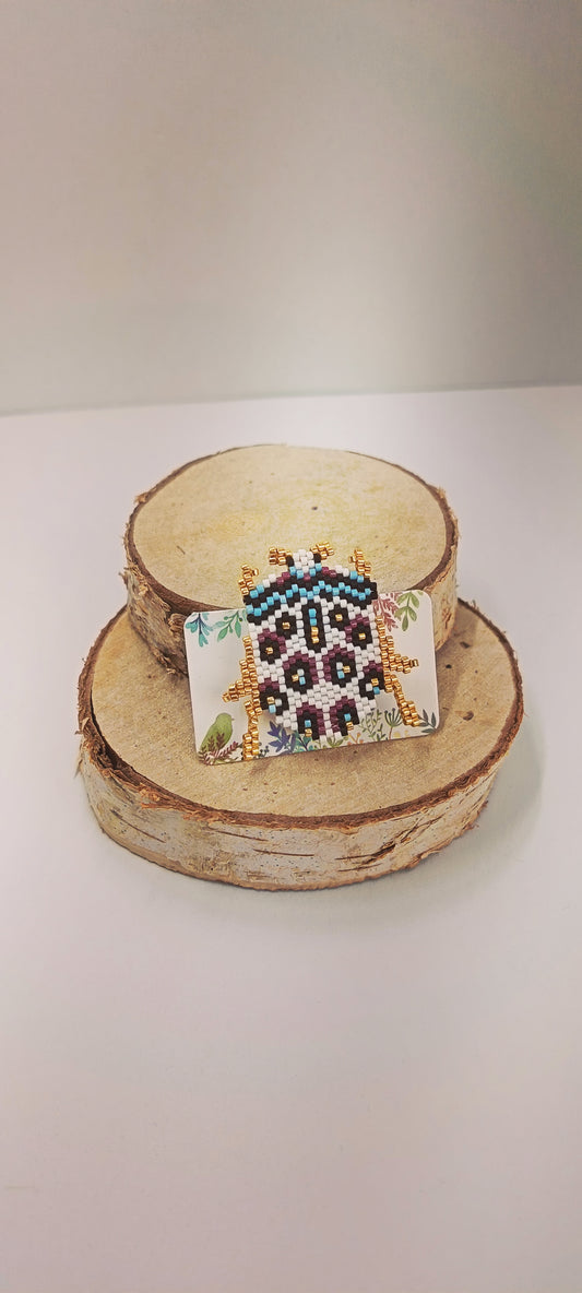 Broche Scarabijou en perles tissées