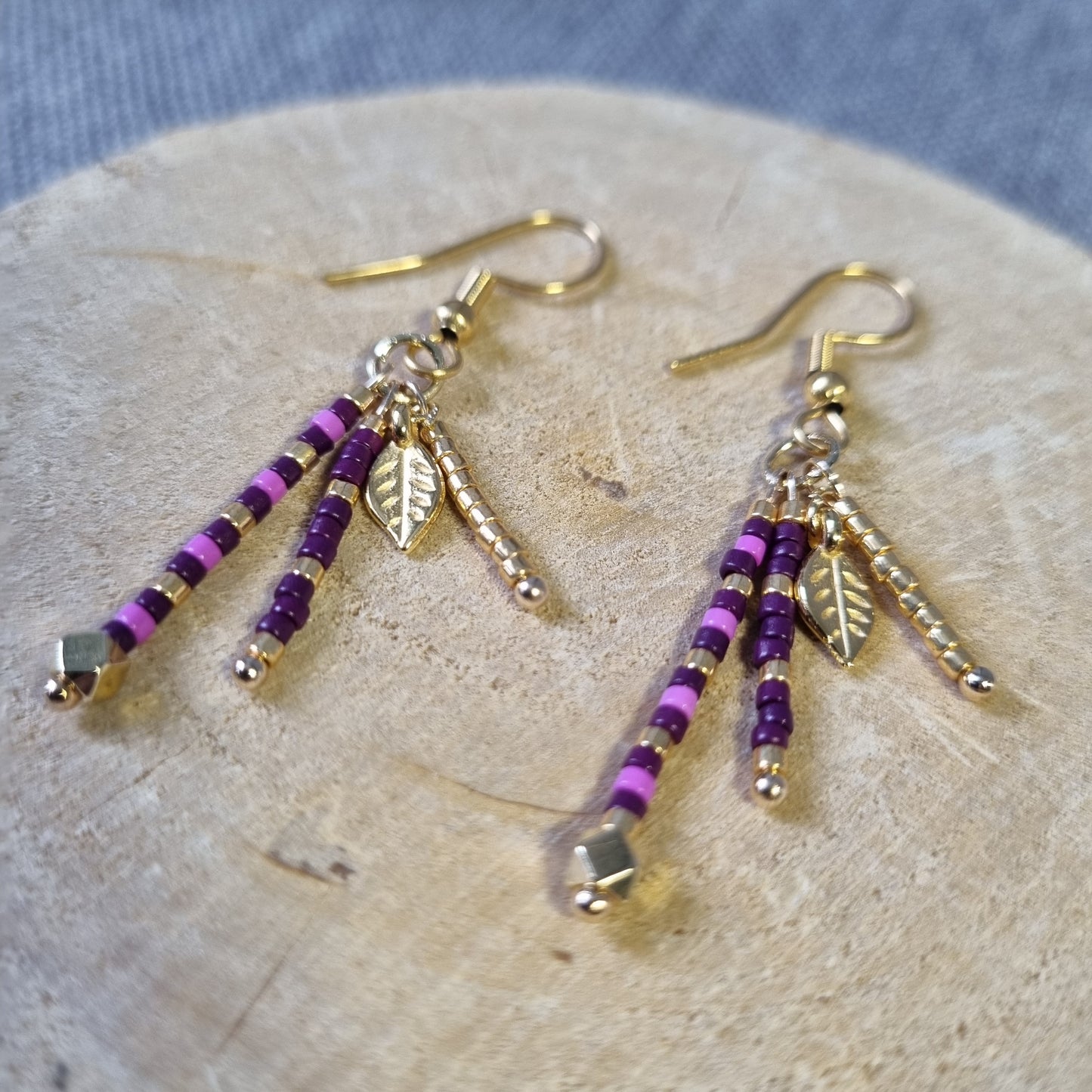 Boucles d'oreilles pendantes perles dorées CHARLOTTE