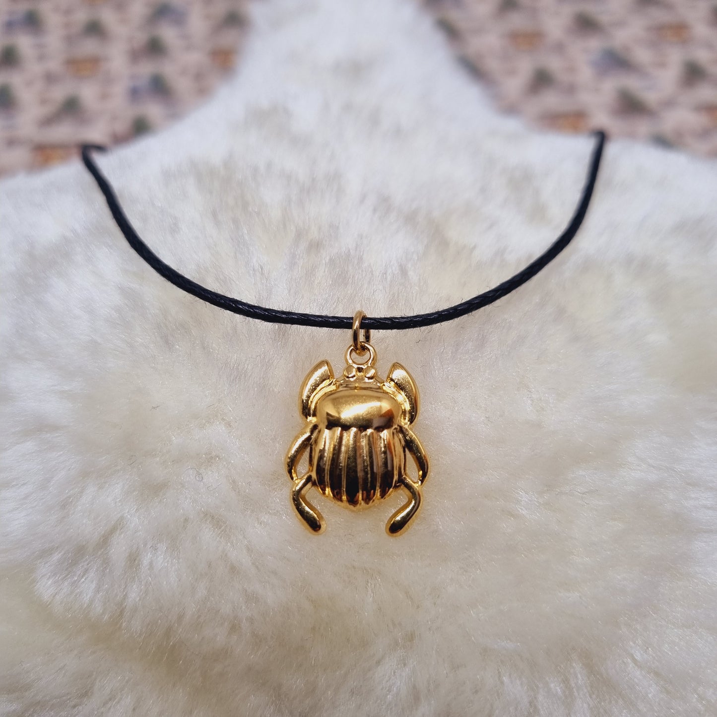 Collier scarabée acier doré Scarabichette