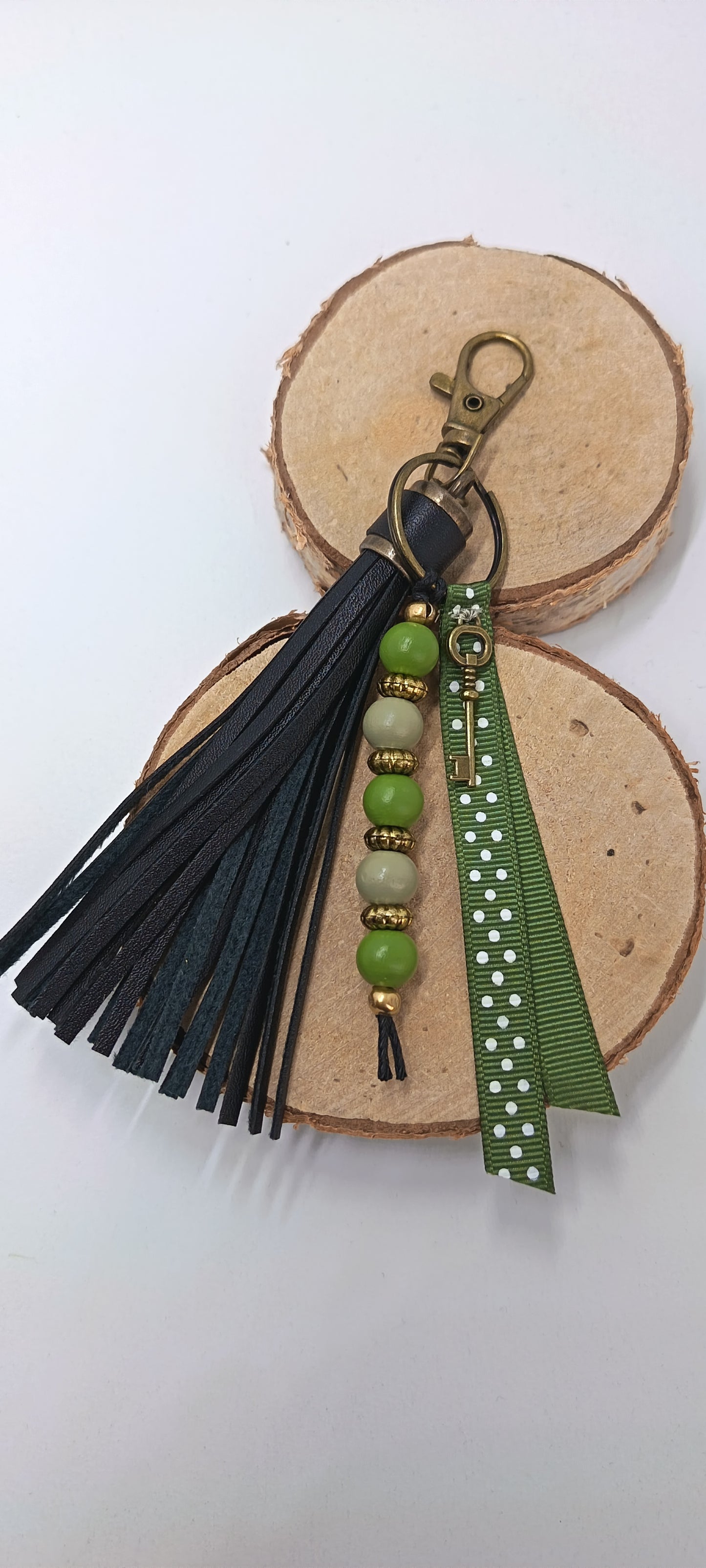 Porte clé bijou de sac vert kaki noir Margot